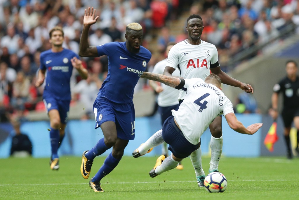 Chelsea's French midfielder Tiemoue Bakayoko (L) takes on Tottenham Hotspur's Belgian defender Toby Alderweireld (R) during the English Premier League football match between Tottenham Hotspur and Chelsea at Wembley Stadium in London, on August 20, 2017. / AFP PHOTO / Daniel LEAL-OLIVAS / RESTRICTED TO EDITORIAL USE. No use with unauthorized audio, video, data, fixture lists, club/league logos or 'live' services. Online in-match use limited to 75 images, no video emulation. No use in betting, games or single club/league/player publications. / (Photo credit should read DANIEL LEAL-OLIVAS/AFP/Getty Images)