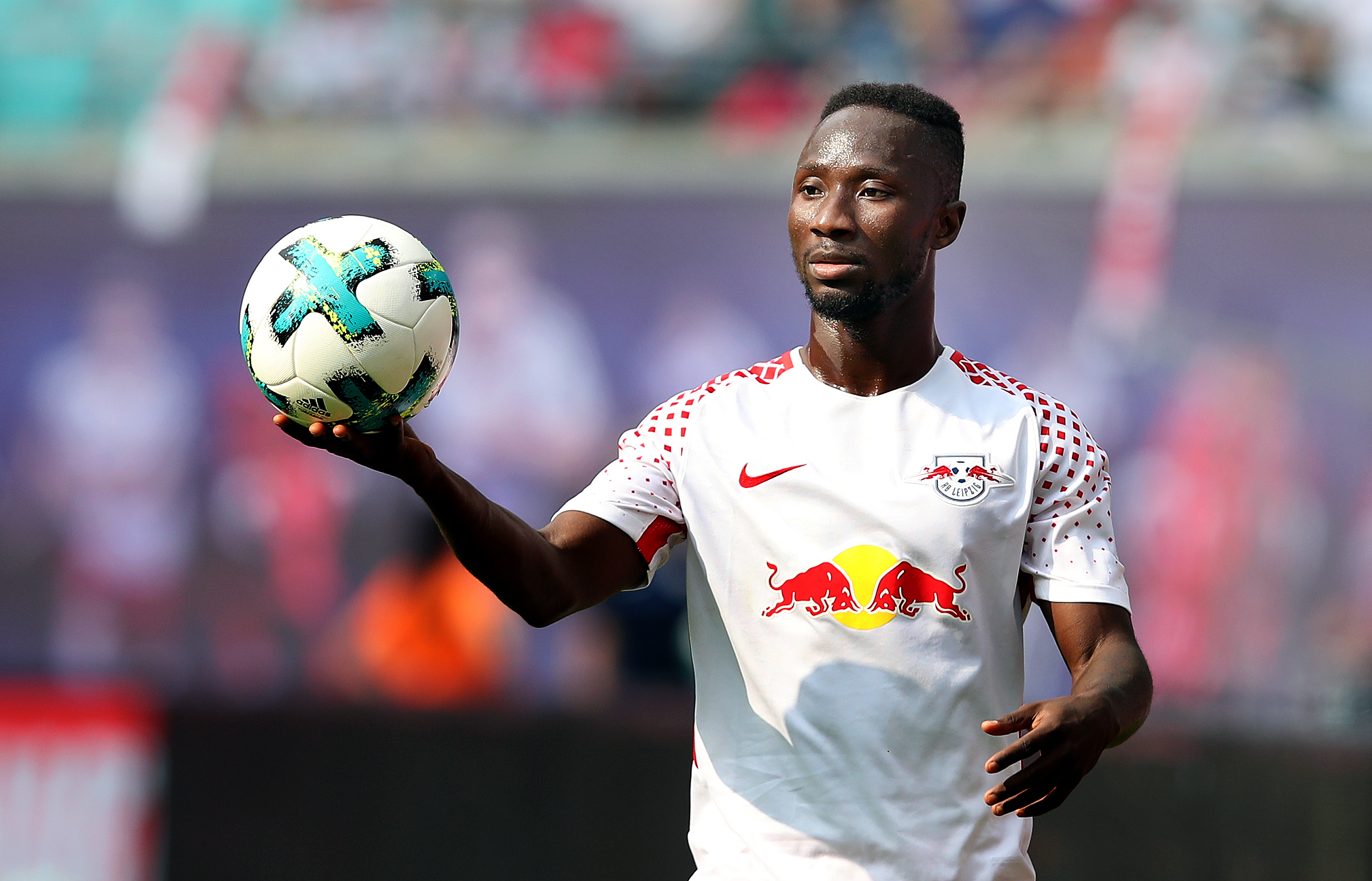LEIPZIG, GERMANY - AUGUST 27: Naby Keita of Leipzig passes the ball during the Bundesliga match between RB Leipzig and Sport-Club Freiburg at Red Bull Arena on August 27, 2017 in Leipzig, Germany. (Photo by Ronny Hartmann/Bongarts/Getty Images)
