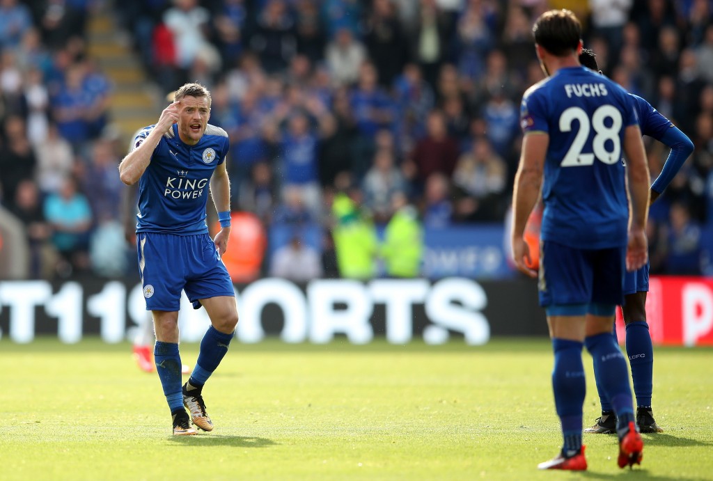 LEICESTER, ENGLAND - SEPTEMBER 09: Jamie Vardy of Leicester City reacts during the Premier League match between Leicester City and Chelsea at The King Power Stadium on September 9, 2017 in Leicester, England. (Photo by Clive Mason/Getty Images)