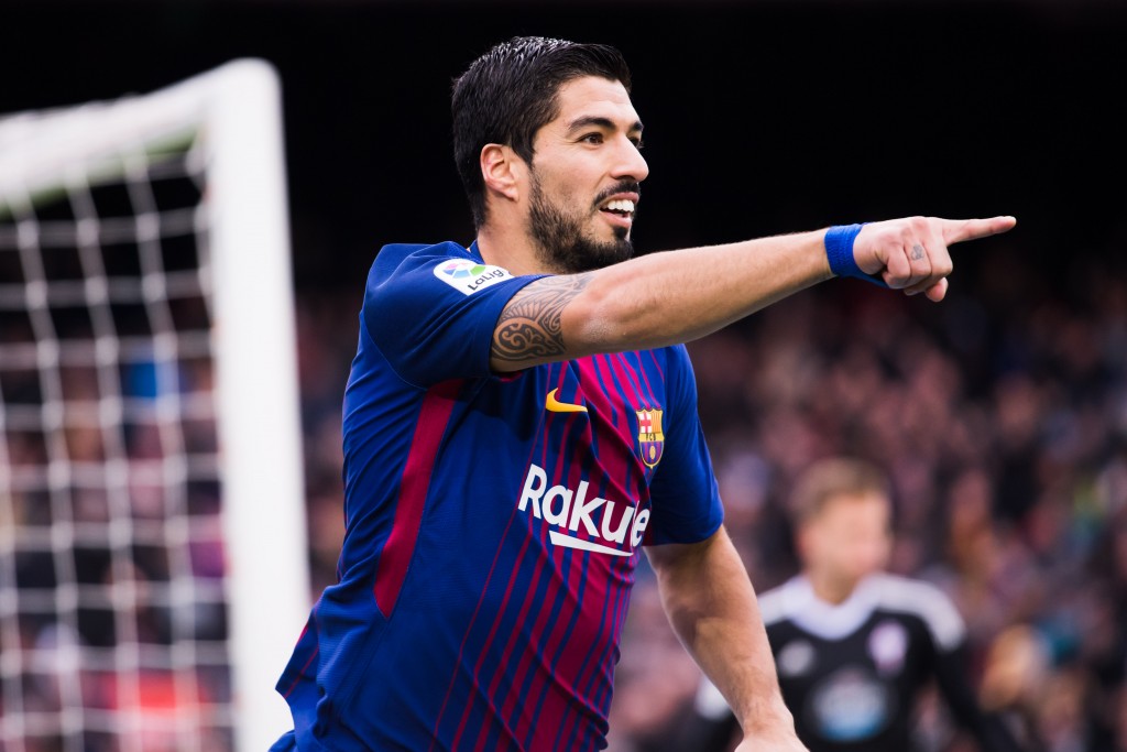 BARCELONA, SPAIN - DECEMBER 02: Luis Suarez of FC Barcelona celebrates after scoring his team's second goal during the La Liga match between FC Barcelona and Celta de Vigo at Camp Nou on December 2, 2017 in Barcelona, Spain. (Photo by Alex Caparros/Getty Images)