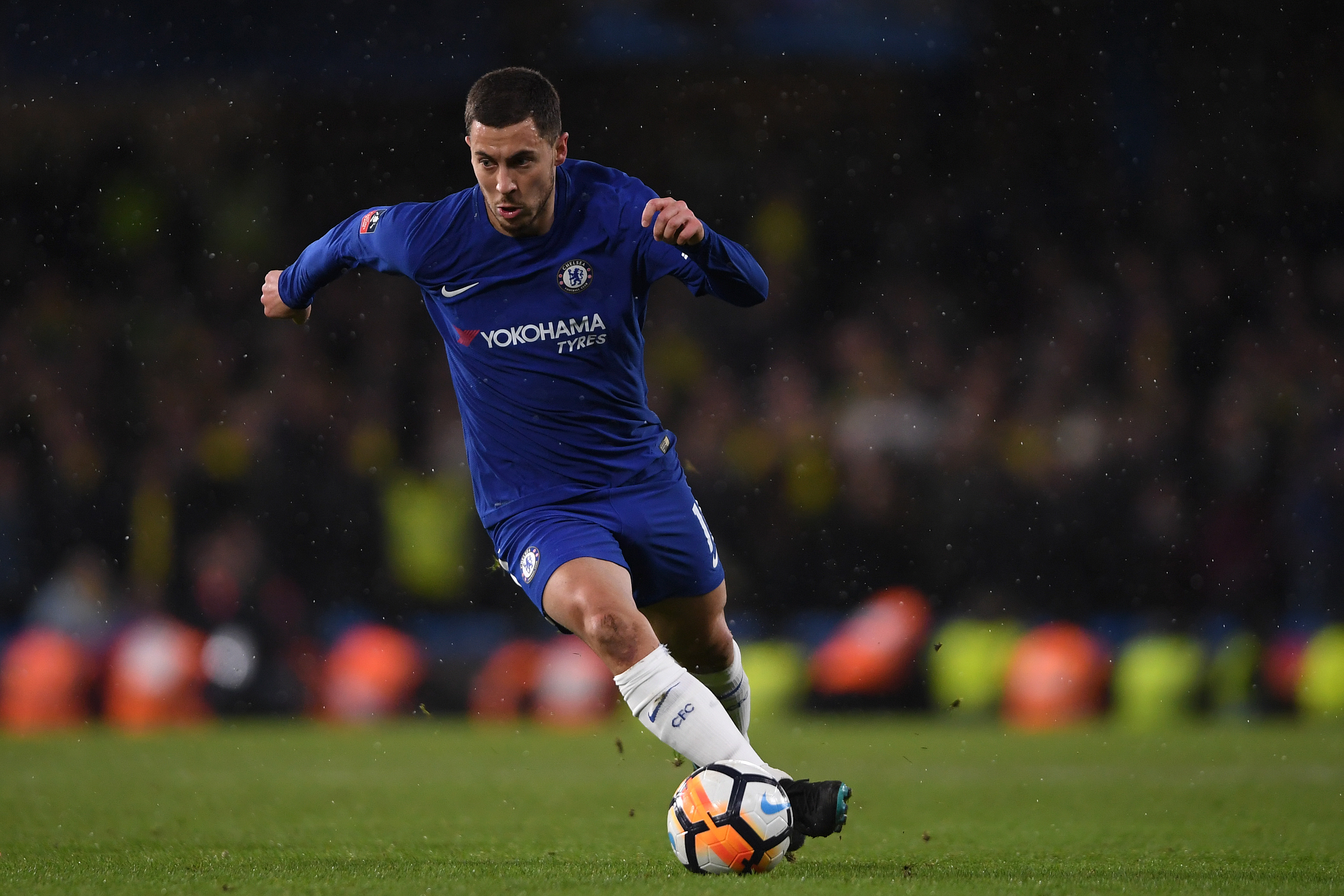 LONDON, ENGLAND - JANUARY 17: Eden Hazard of Chelsea in action during The Emirates FA Cup Third Round Replay between Chelsea and Norwich City at Stamford Bridge on January 17, 2018 in London, England. (Photo by Mike Hewitt/Getty Images)