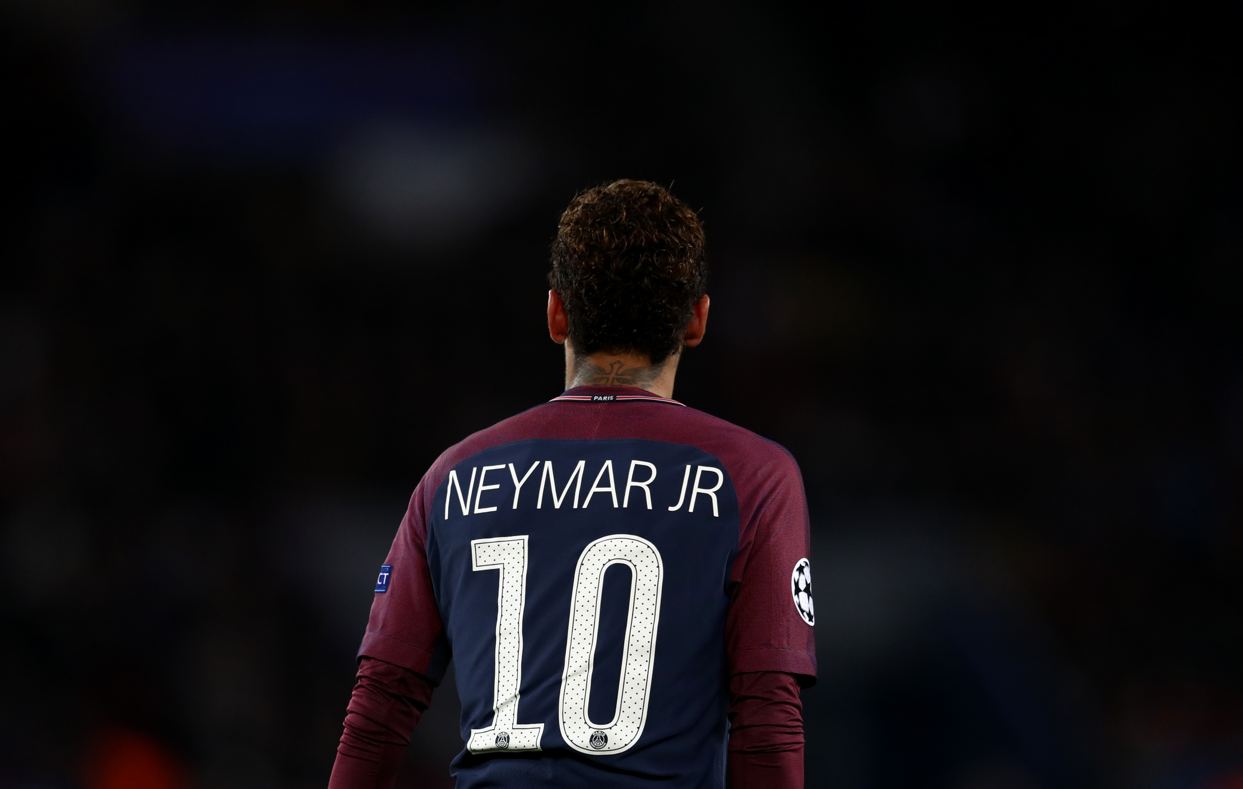 PARIS, FRANCE - NOVEMBER 22: Neymar of PSG during the UEFA Champions League group B match between Paris Saint-Germain and Celtic FC at Parc des Princes on November 22, 2017 in Paris, France. (Photo by Catherine Ivill/Getty Images)