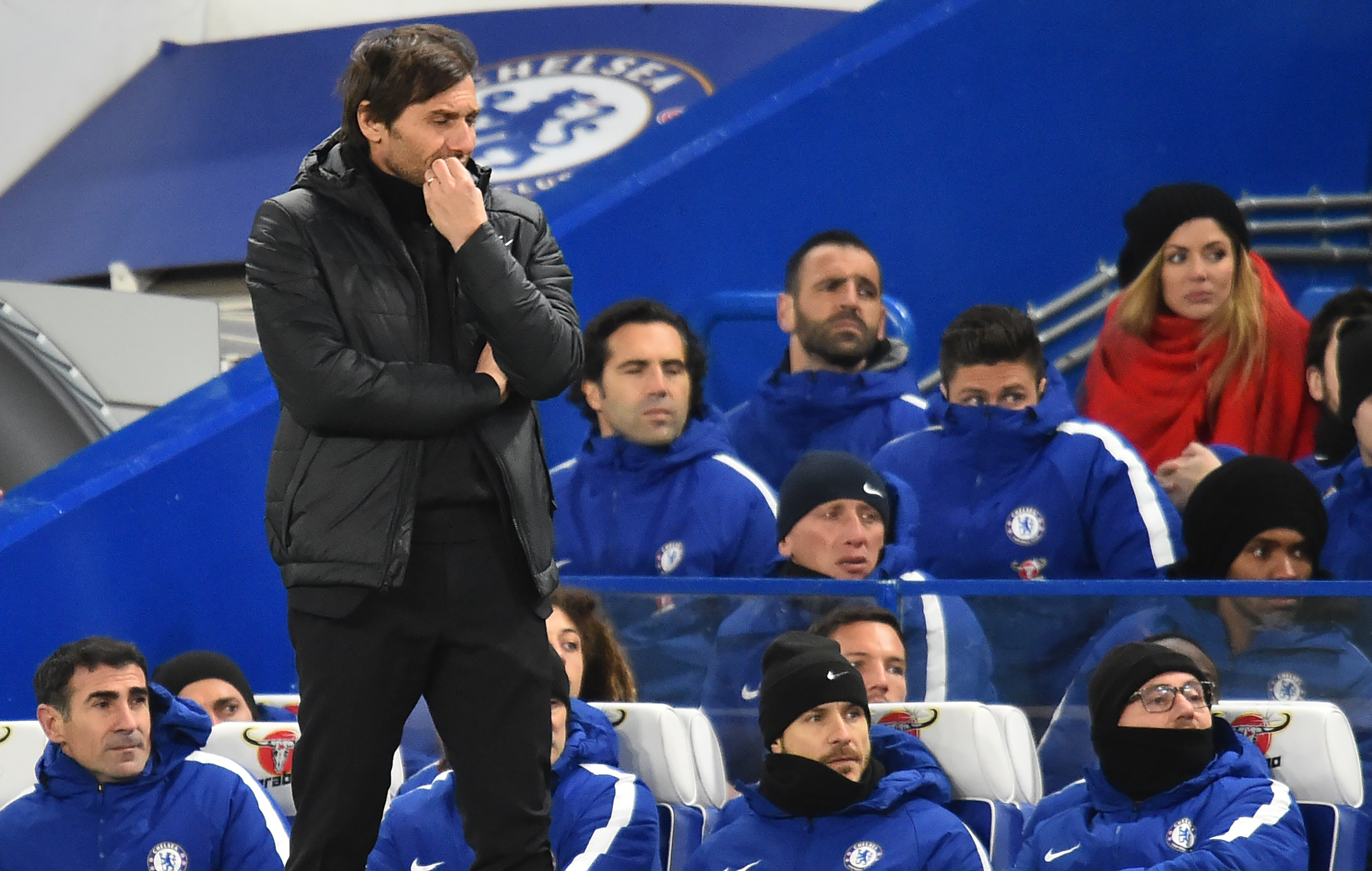 Chelsea's Italian head coach Antonio Conte gestures during the English Premier League football match between Chelsea and Bournemouth at Stamford Bridge in London on January 31, 2018. / AFP PHOTO / Glyn KIRK / RESTRICTED TO EDITORIAL USE. No use with unauthorized audio, video, data, fixture lists, club/league logos or 'live' services. Online in-match use limited to 75 images, no video emulation. No use in betting, games or single club/league/player publications. / (Photo credit should read GLYN KIRK/AFP/Getty Images)