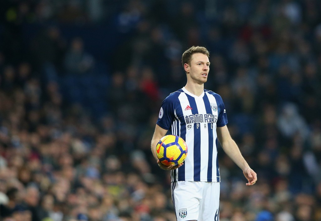 WEST BROMWICH, ENGLAND - JANUARY 13: Jonny Evans of West Bromwich Albion takes a throw in during the Premier League match between West Bromwich Albion and Brighton and Hove Albion at The Hawthorns on January 13, 2018 in West Bromwich, England. (Photo by Alex Livesey/Getty Images)