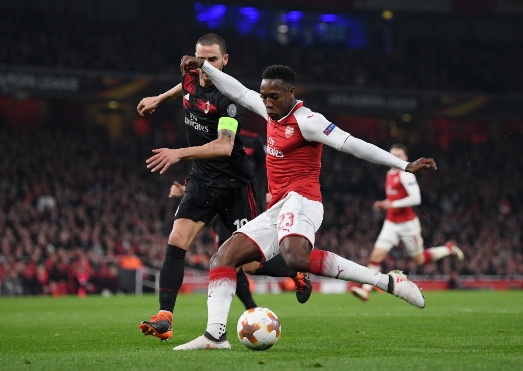 LONDON, ENGLAND - MARCH 15: Danny Welbeck of Arsenal shoots at goal during the UEFA Europa League Round of 16 Second Leg match between Arsenal and AC Milan at Emirates Stadium on March 15, 2018 in London, England. (Photo by Shaun Botterill/Getty Images)