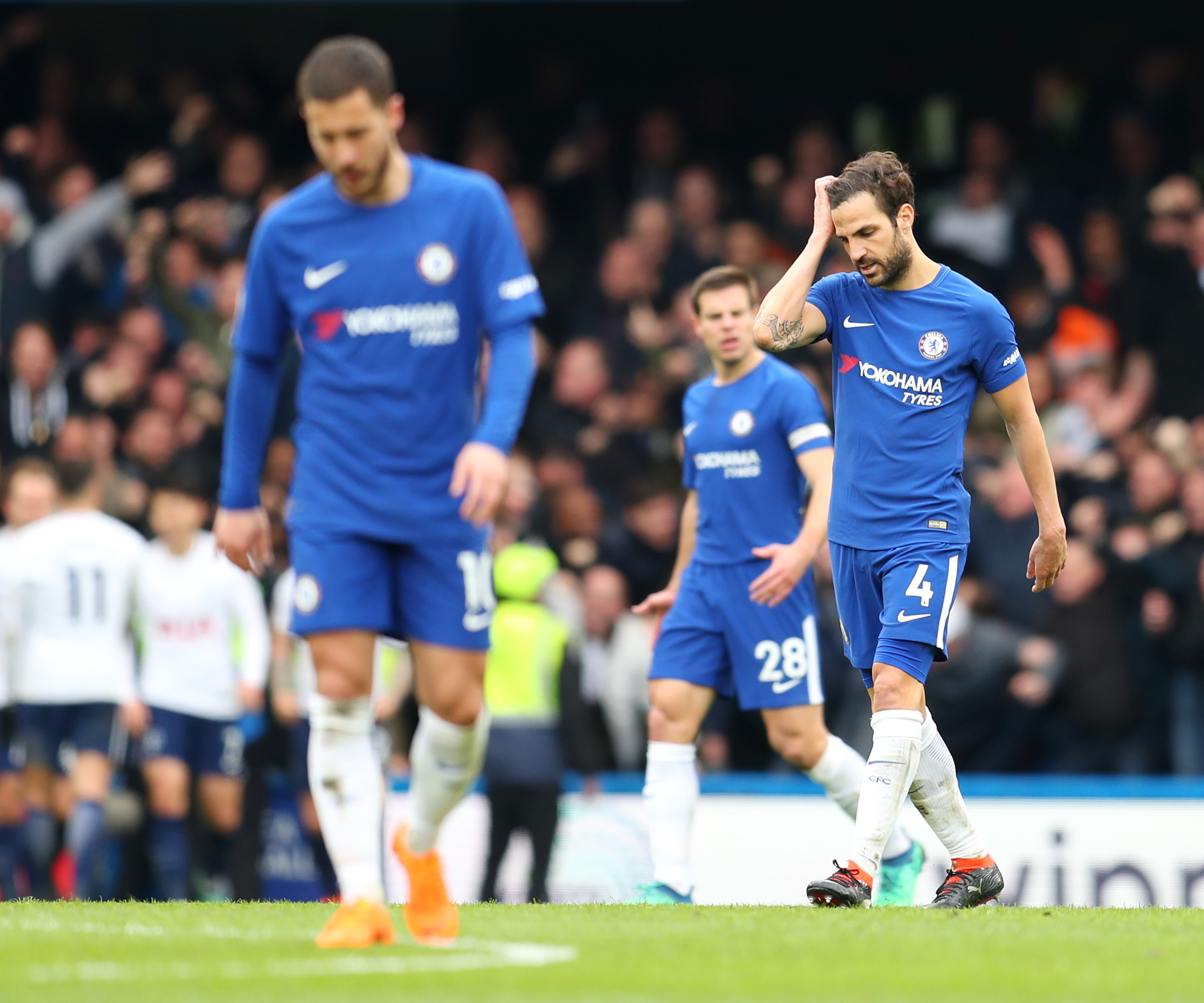 LONDON, ENGLAND - APRIL 01: Cesc Fabregas of Chelsea looks dejected during the Premier League match between Chelsea and Tottenham Hotspur at Stamford Bridge on April 1, 2018 in London, England. (Photo by Catherine Ivill/Getty Images)