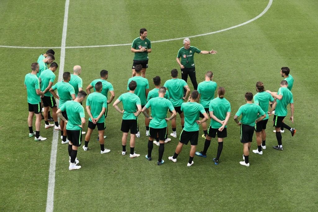 Bert van Marwijk putting his point across. (Photo courtesy - Robert Cianflone/Getty Images)