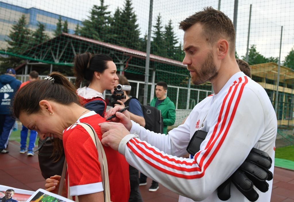 Captain Igor Akinfeev will have a huge role to play (Photo: STR/AFP/Getty Images)