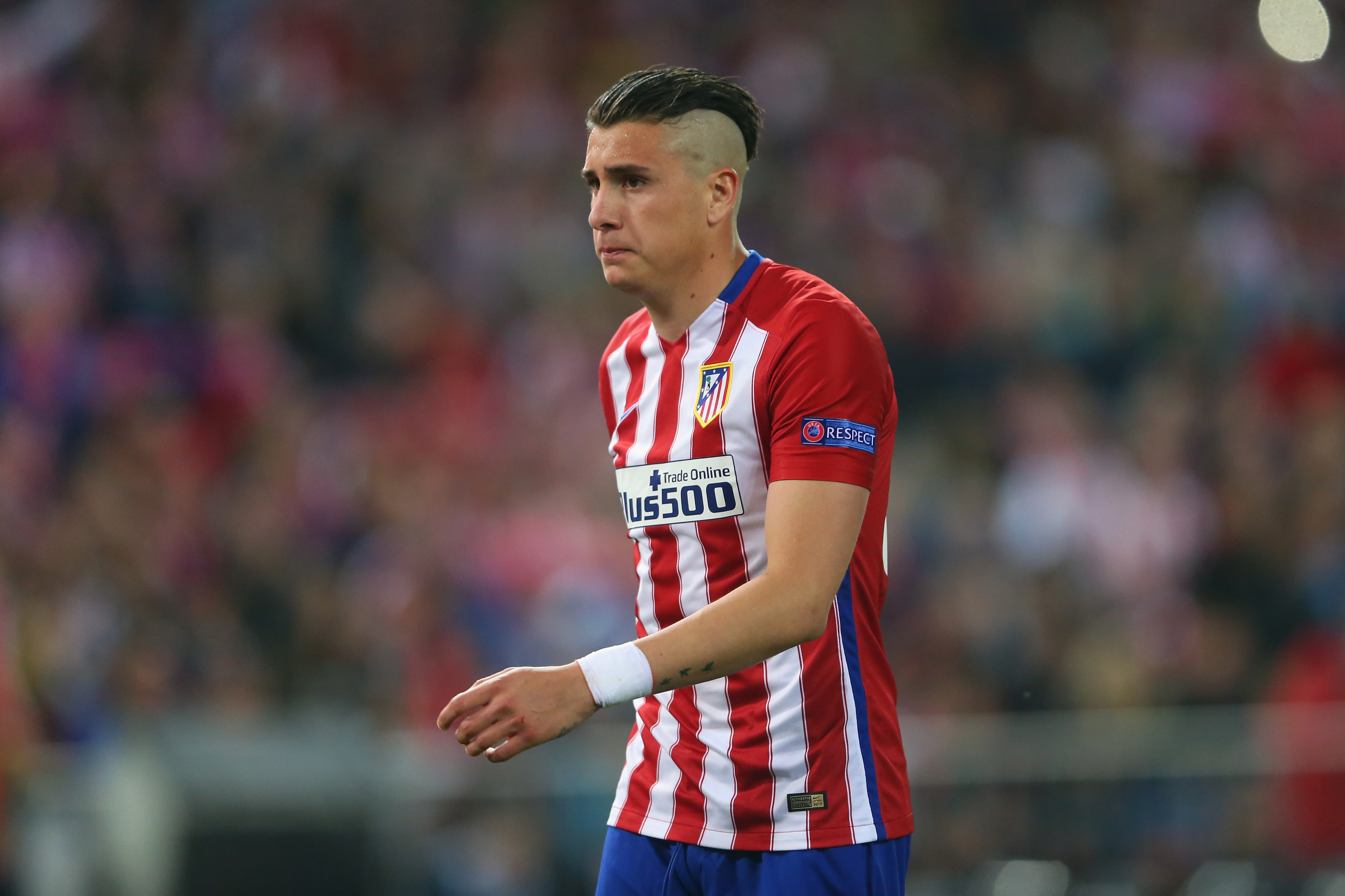 MADRID, SPAIN - APRIL 27: Jose Maria Gimenez of Atltetico looks on during the UEFA Champions League semi final first leg match between Club Atletico de Madrid and FC Bayern Muenchen at Vincente Calderon on April 27, 2016 in Madrid, Spain. (Photo by Alexander Hassenstein/Bongarts/Getty Images)