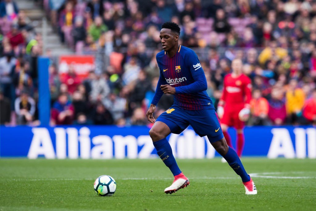 Yerry Mina is expected to complete his move from Barcelona to Everton before the transfer window shuts in England. (Photo courtesy: AFP/Getty)