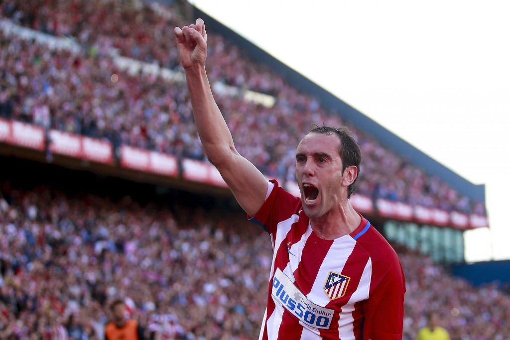Godin rejected a deadline day move to Old Trafford (Picture Courtesy - AFP/Getty Images)