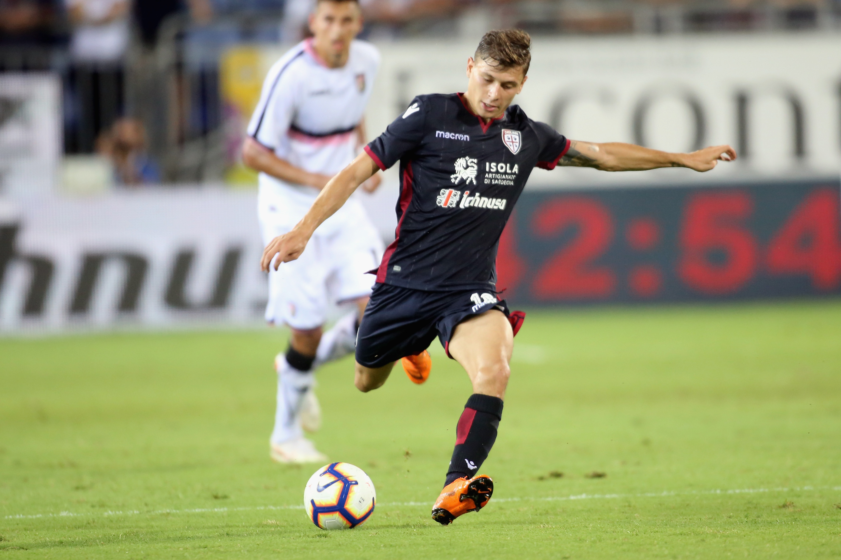 CAGLIARI, ITALY - AUGUST 12:Nicolò Barella of Cagliari in action during the Coppa Italia match between Cagliari Calcio and US Citta di Palermo at on August 12, 2018 in cagliari, Italy. (Photo by Enrico Locci/Getty Images)