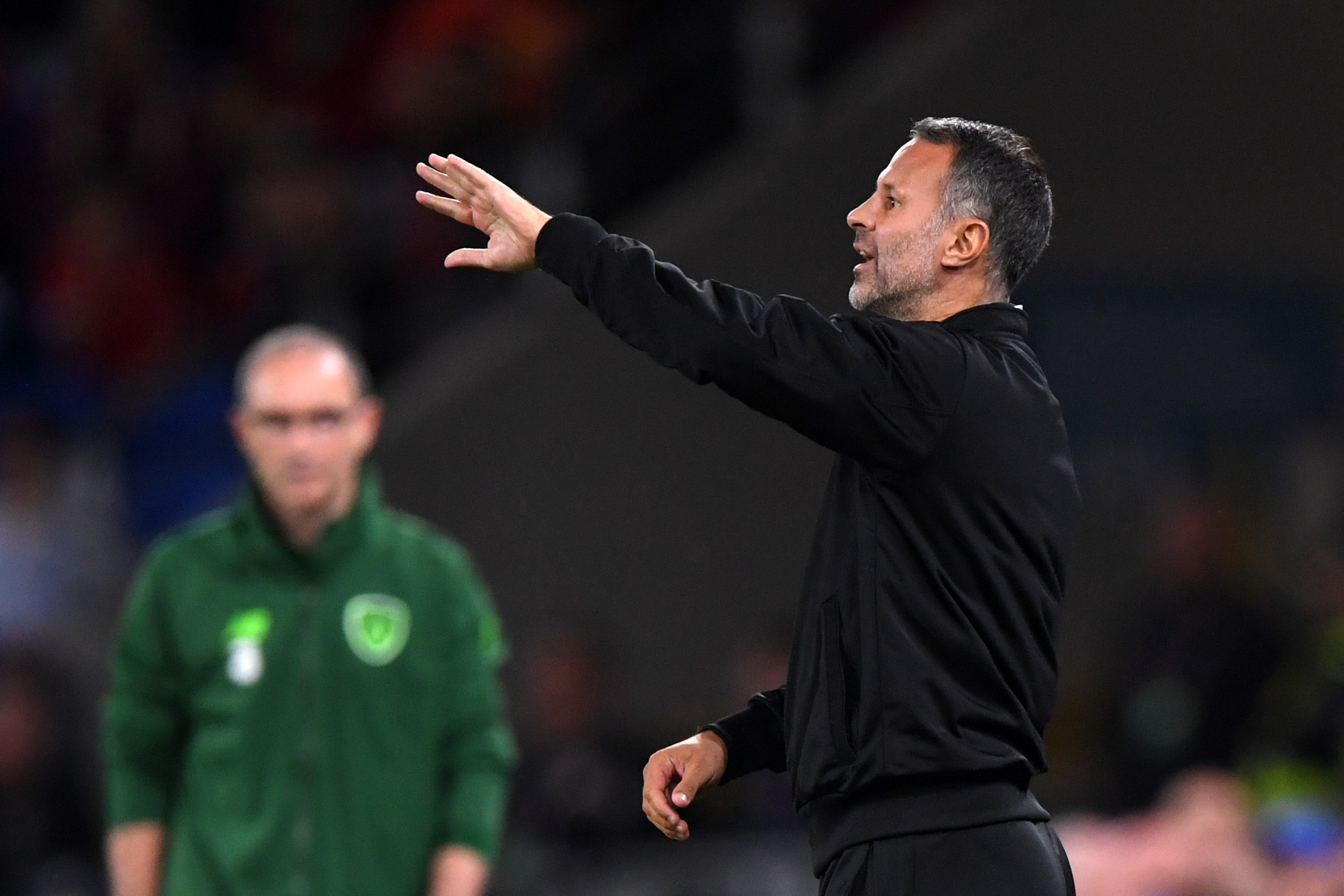 CARDIFF, WALES - SEPTEMBER 06: Ryan Giggs, Manager of Wales gives his team instructions during the UEFA Nations League B group four match between Wales and Republic of Ireland at Cardiff City Stadium on September 6, 2018 in Cardiff, United Kingdom. (Photo by Stu Forster/Getty Images)