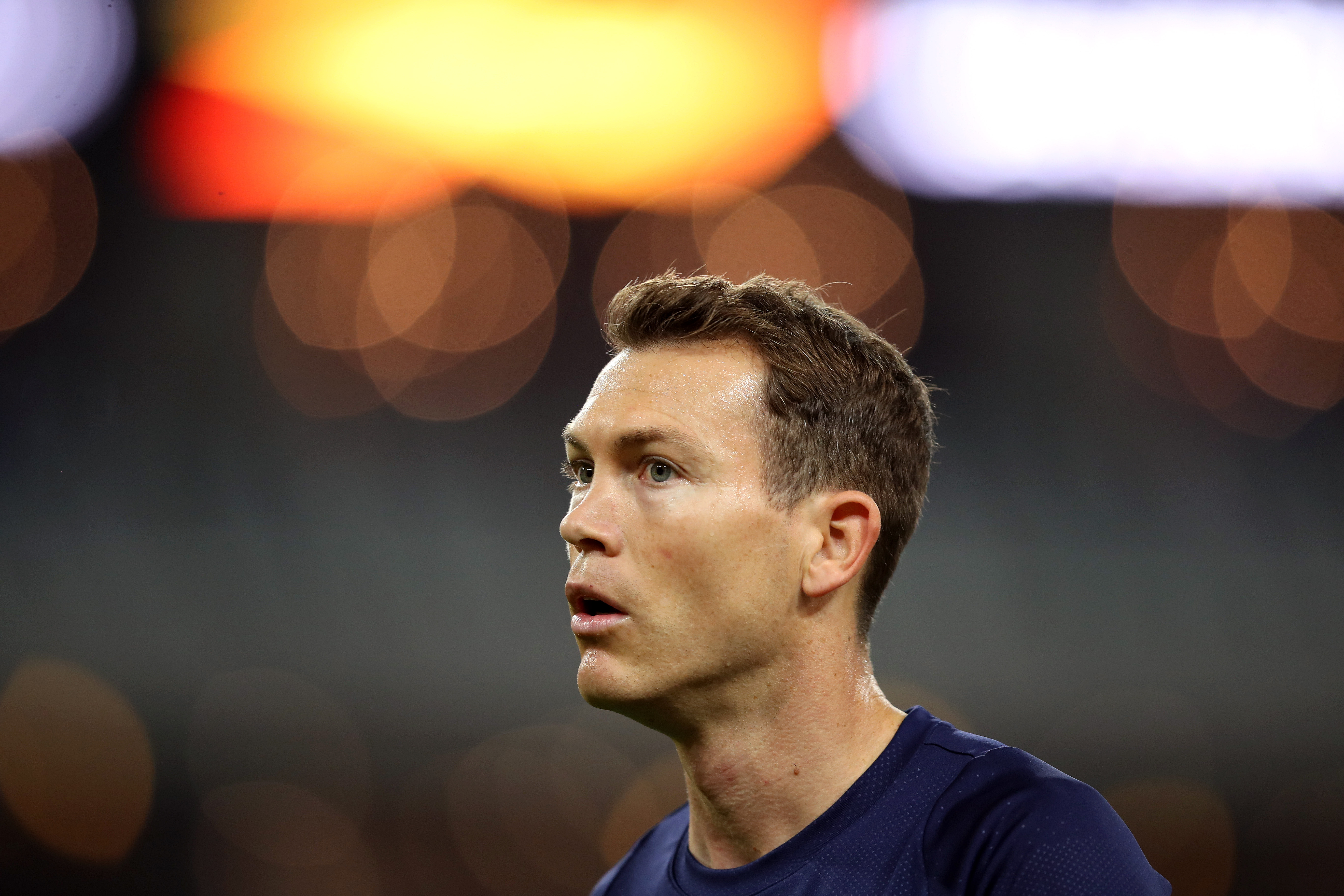 BAKU, AZERBAIJAN - OCTOBER 04: Stephan Lichtsteiner of Arsenal looks on prior to the UEFA Europa League Group E match between Qarabag FK and Arsenal at on October 4, 2018 in Baku, Azerbaijan. (Photo by Francois Nel/Getty Images)