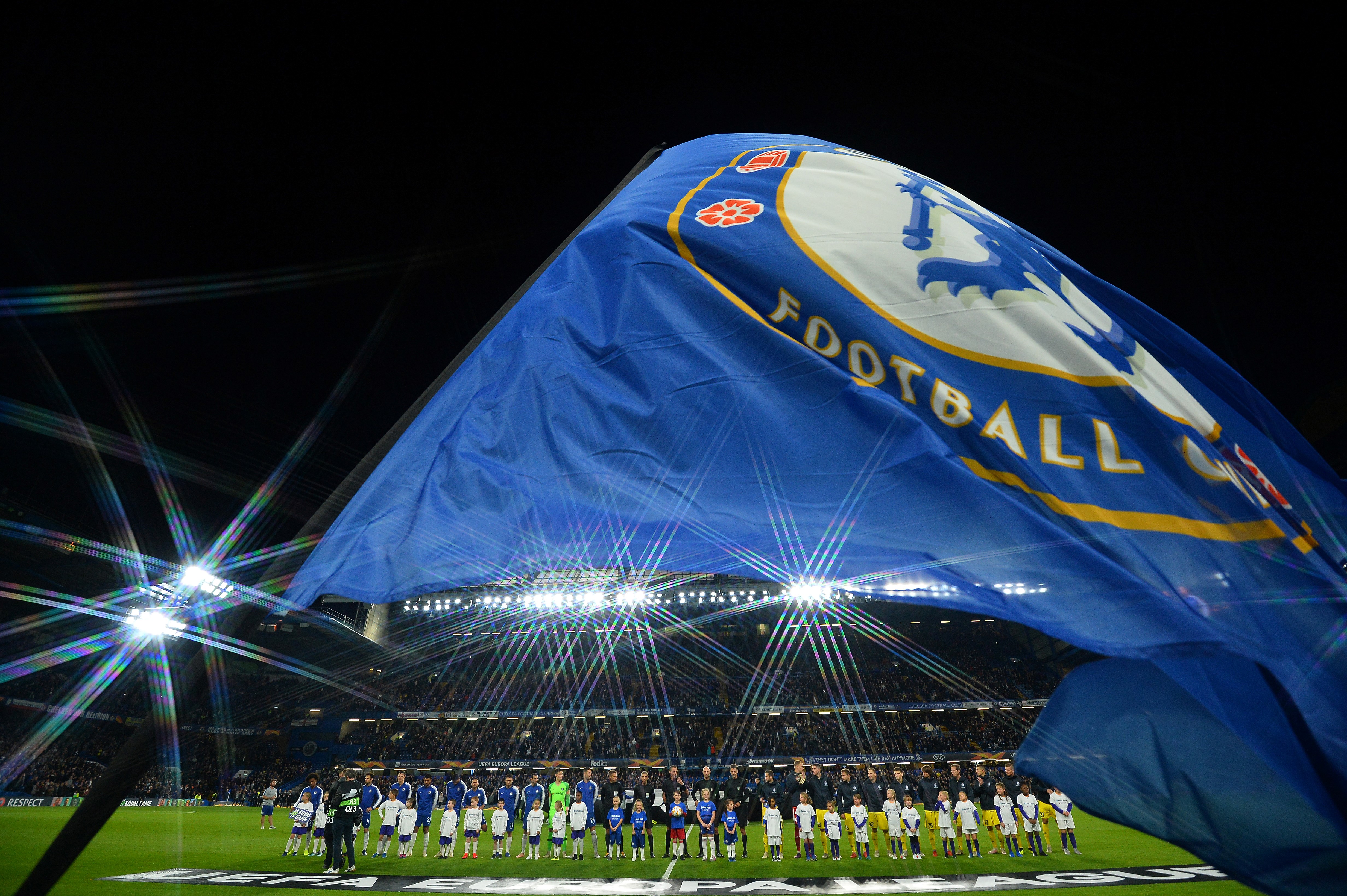Players line up for a photograph ahead of the UEFA Europa League Group L football match between Chelsea and Bate Borisov at Stamford Bridge in London on October 25, 2018. (Photo by Glyn KIRK / AFP) (Photo credit should read GLYN KIRK/AFP/Getty Images)