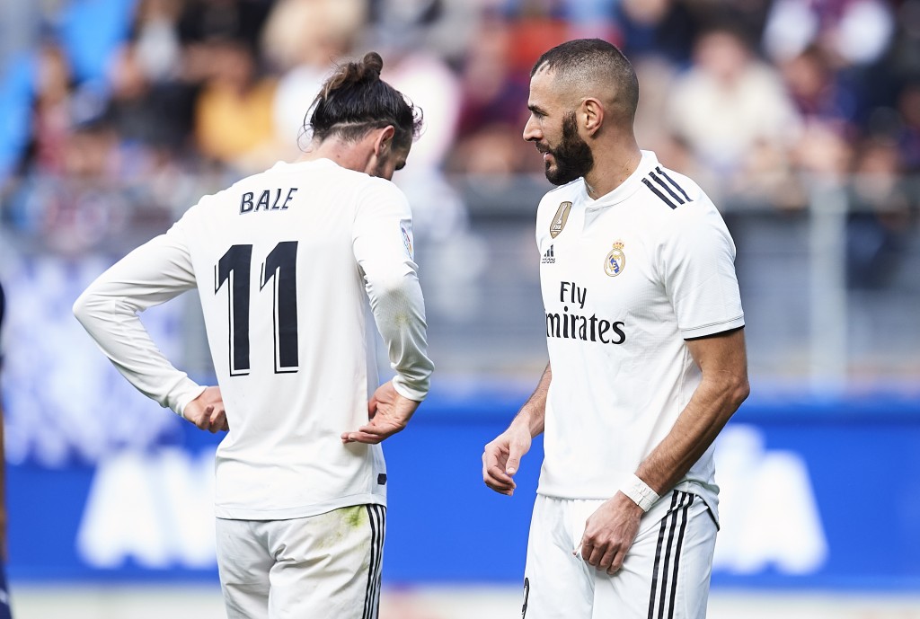 Another frustrating day for Bale and Benzema. (Photo by Juan Manuel Serrano Arce/Getty Images)