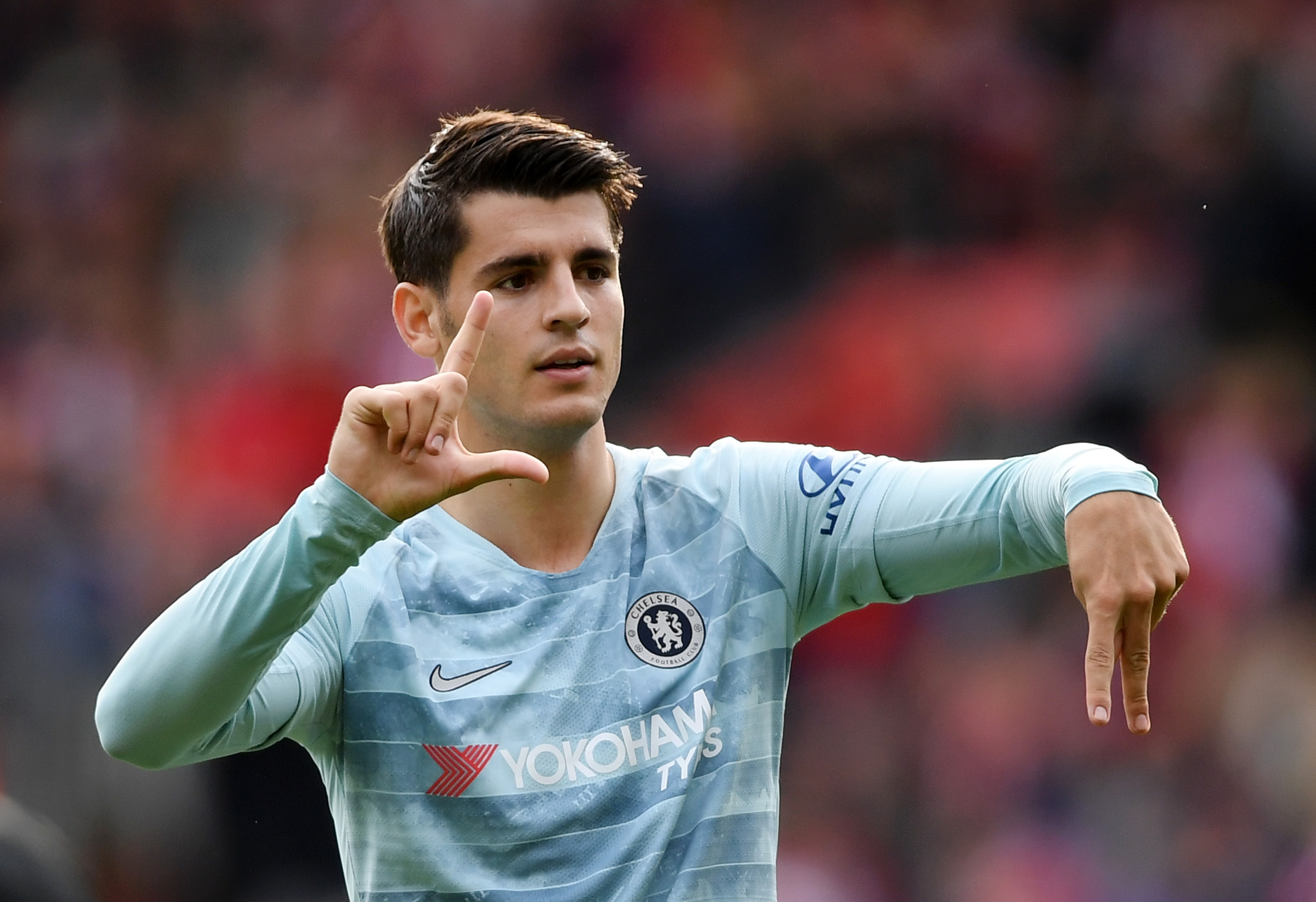 SOUTHAMPTON, ENGLAND - OCTOBER 07: Alvaro Morata of Chelsea celebrates after scoring his team's third goal during the Premier League match between Southampton FC and Chelsea FC at St Mary's Stadium on October 7, 2018 in Southampton, United Kingdom. (Photo by Mike Hewitt/Getty Images)