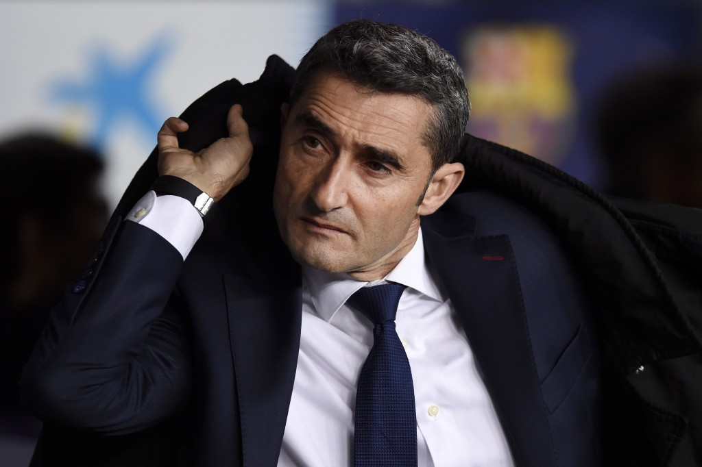 BARCELONA, SPAIN - DECEMBER 22: Ernesto Valverde, Manager of Barcelona looks on prior to the La Liga match between FC Barcelona and RC Celta de Vigo at Camp Nou on December 22, 2018 in Barcelona, Spain. (Photo by Alex Caparros/Getty Images)