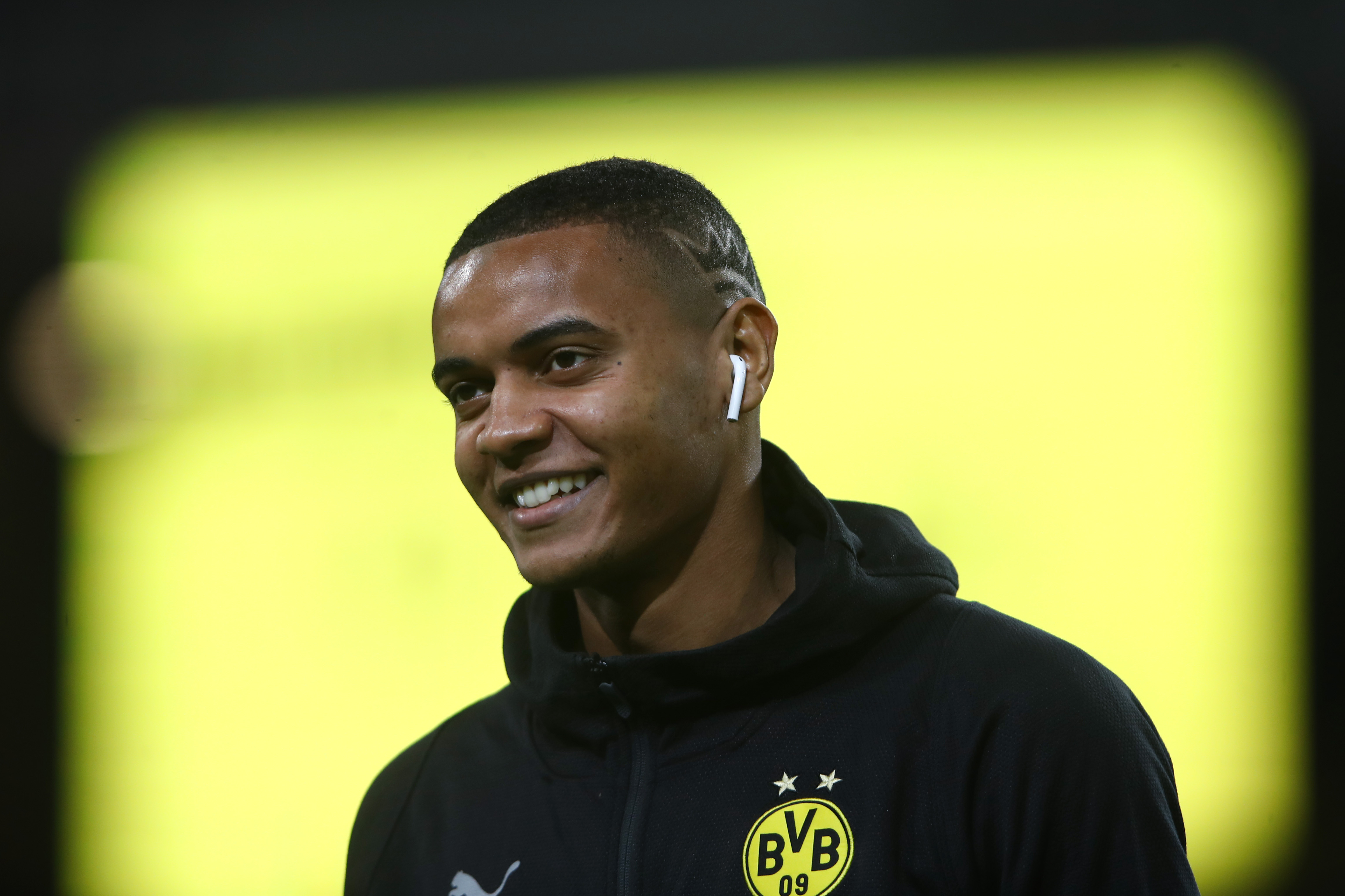 DORTMUND, GERMANY - NOVEMBER 10: Manuel Akanji of Dortmund looks on prior to the Bundesliga match between Borussia Dortmund and FC Bayern Muenchen at Signal Iduna Park on November 10, 2018 in Dortmund, Germany. (Photo by Alex Grimm/Bongarts/Getty Images)