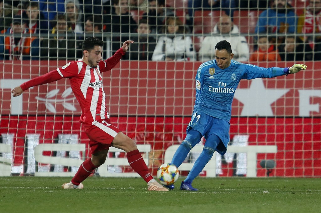 Solid on return. (Photo by Pau Barrena/AFP/Getty Images)