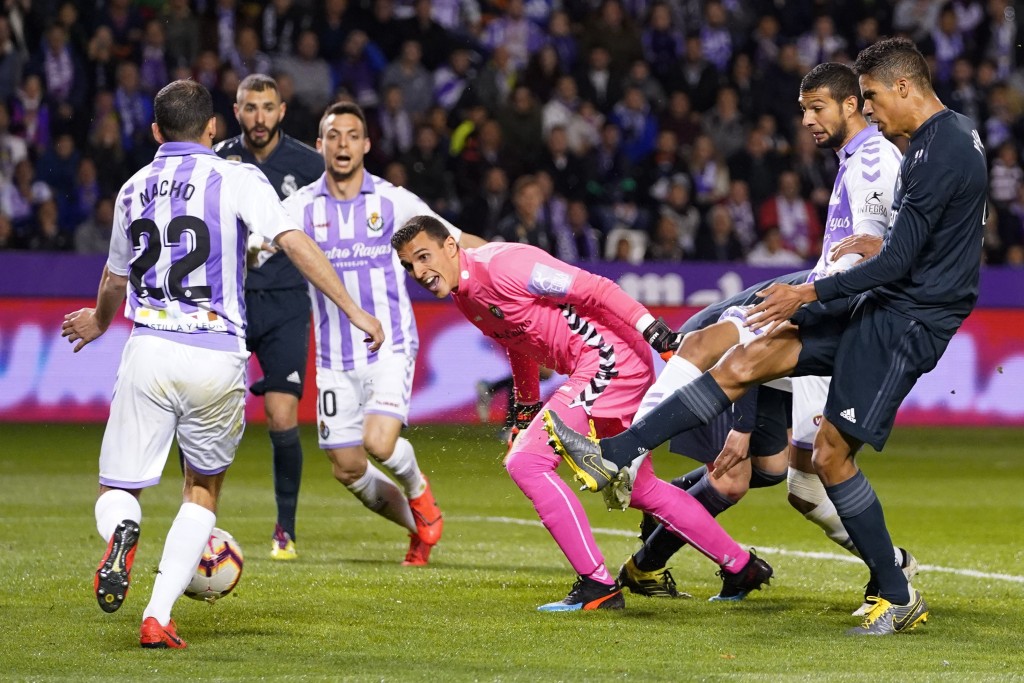 Varane's goal kickstarted Real Madrid's comeback (Photo by CESAR MANSO/AFP/Getty Images)