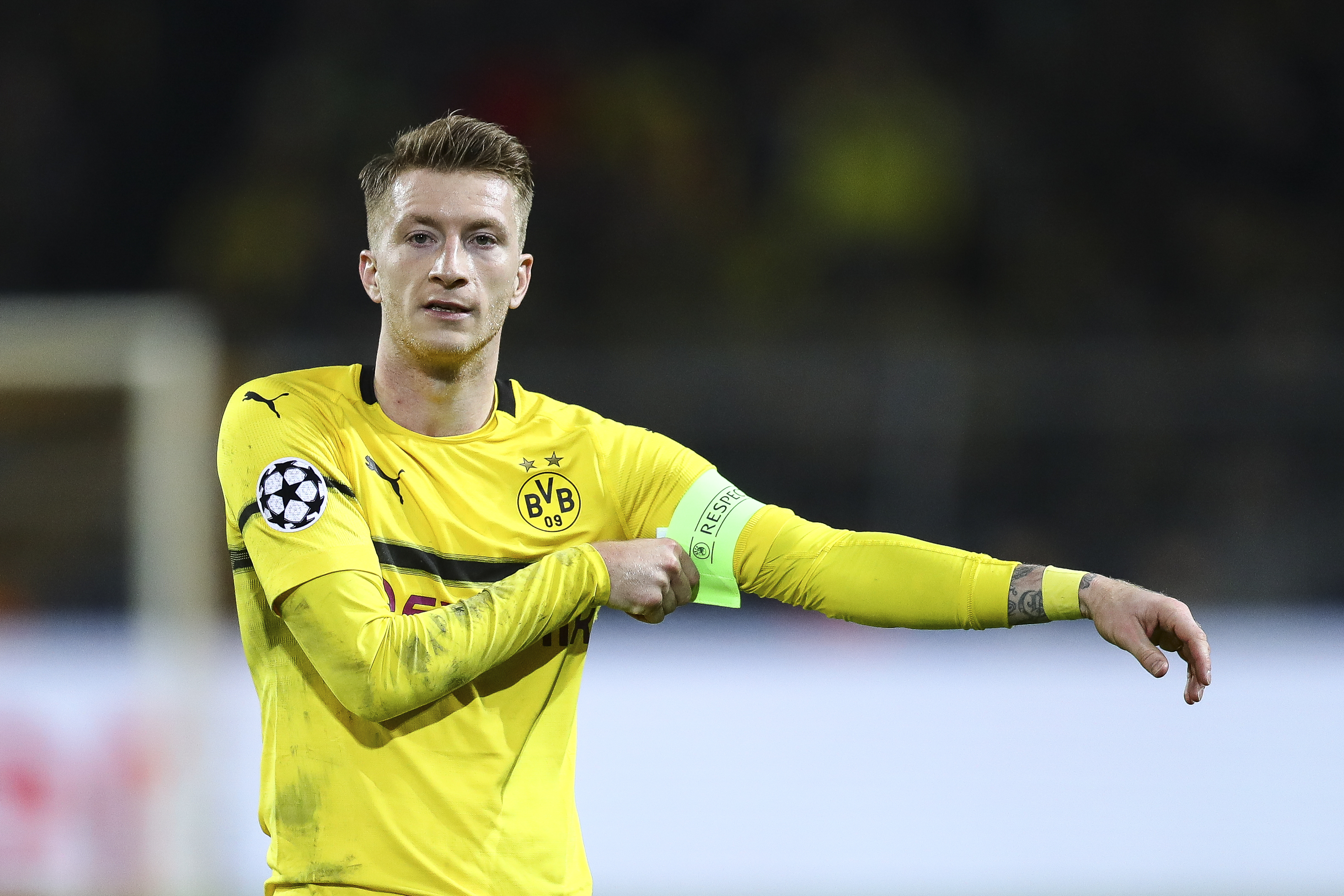 DORTMUND, GERMANY - MARCH 05: Marco Reus #11 of Borussia Dortmund reacts during the UEFA Champions League Round of 16 Second Leg match between Borussia Dortmund and Tottenham Hotspur at Westfalen Stadium on March 05, 2019 in Dortmund, North Rhine-Westphalia. (Photo by Maja Hitij/Bongarts/Getty Images)