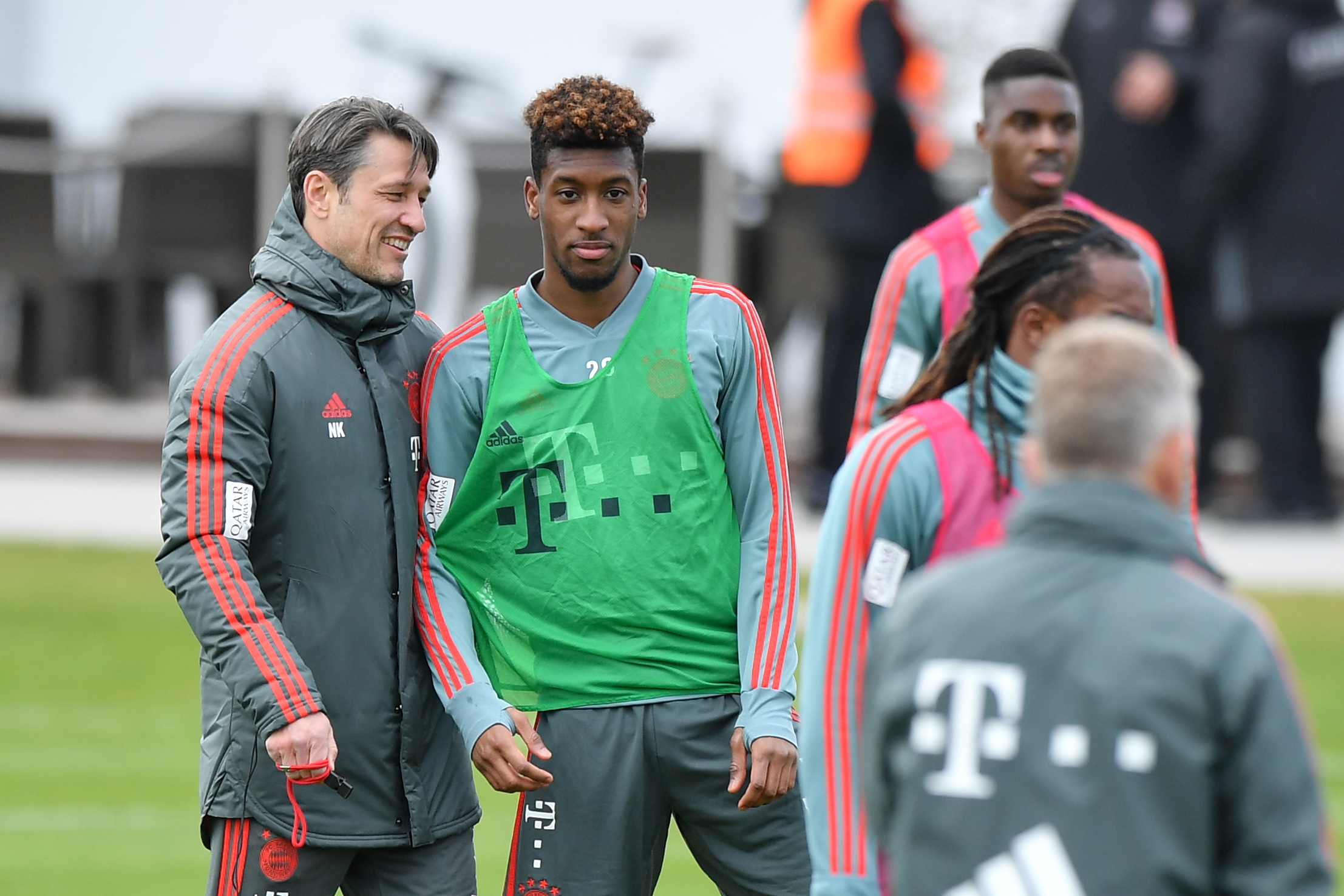 MUNICH, GERMANY - MARCH 26: Head coach Niko Kovac of Bayern Munich talks to Kingsley Coman of Bayern Munich during a training session at Saebener Strasse training ground on March 26, 2019 in Munich, Germany. (Photo by Sebastian Widmann/Bongarts/Getty Images)
