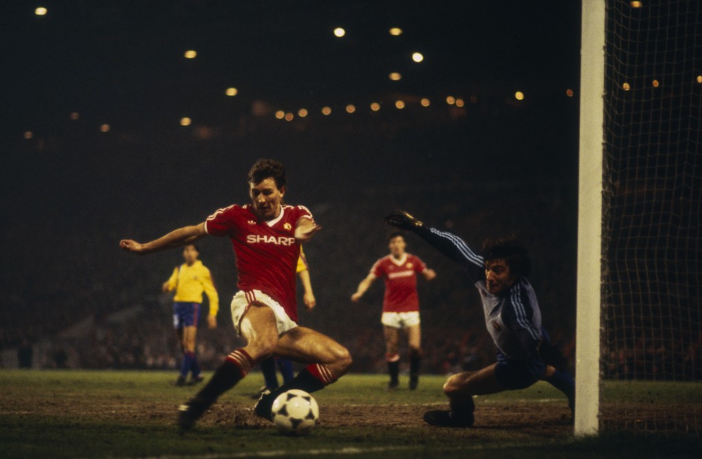 Bryan Robson inspired Manchester United to a 3-2 aggregate win in 1984 (Photo by Trevor Jones/Getty Images)