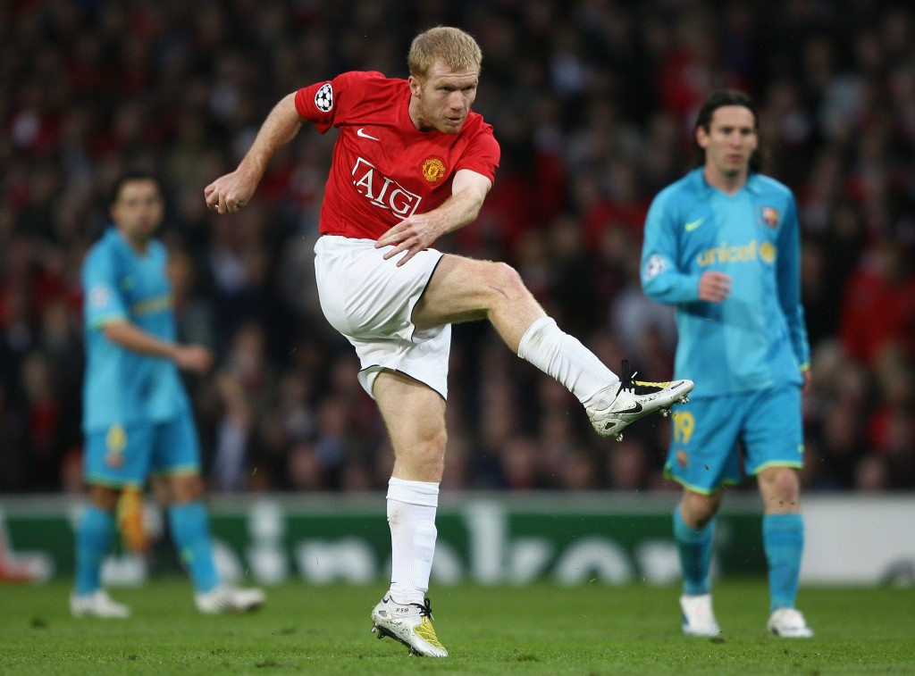 A Paul Scholes special eliminated Barcelona from the 2007-08 semifinals (Photo by Clive Brunskill/Getty Images)