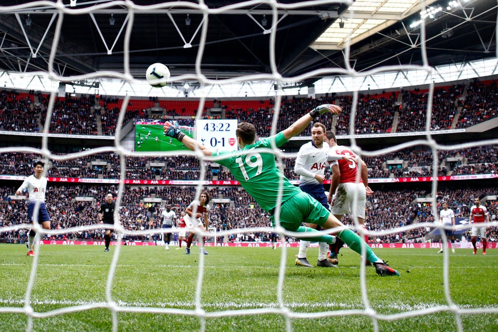 Leno saves from Sissoko's bullet shot. (Photo courtesy: AFP/Getty)