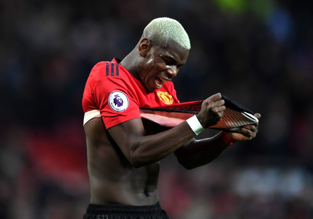 Will the Manchester United jersey be taken off and replaced by one from Real Madrid? (Photo by Shaun Botterill/Getty Images)