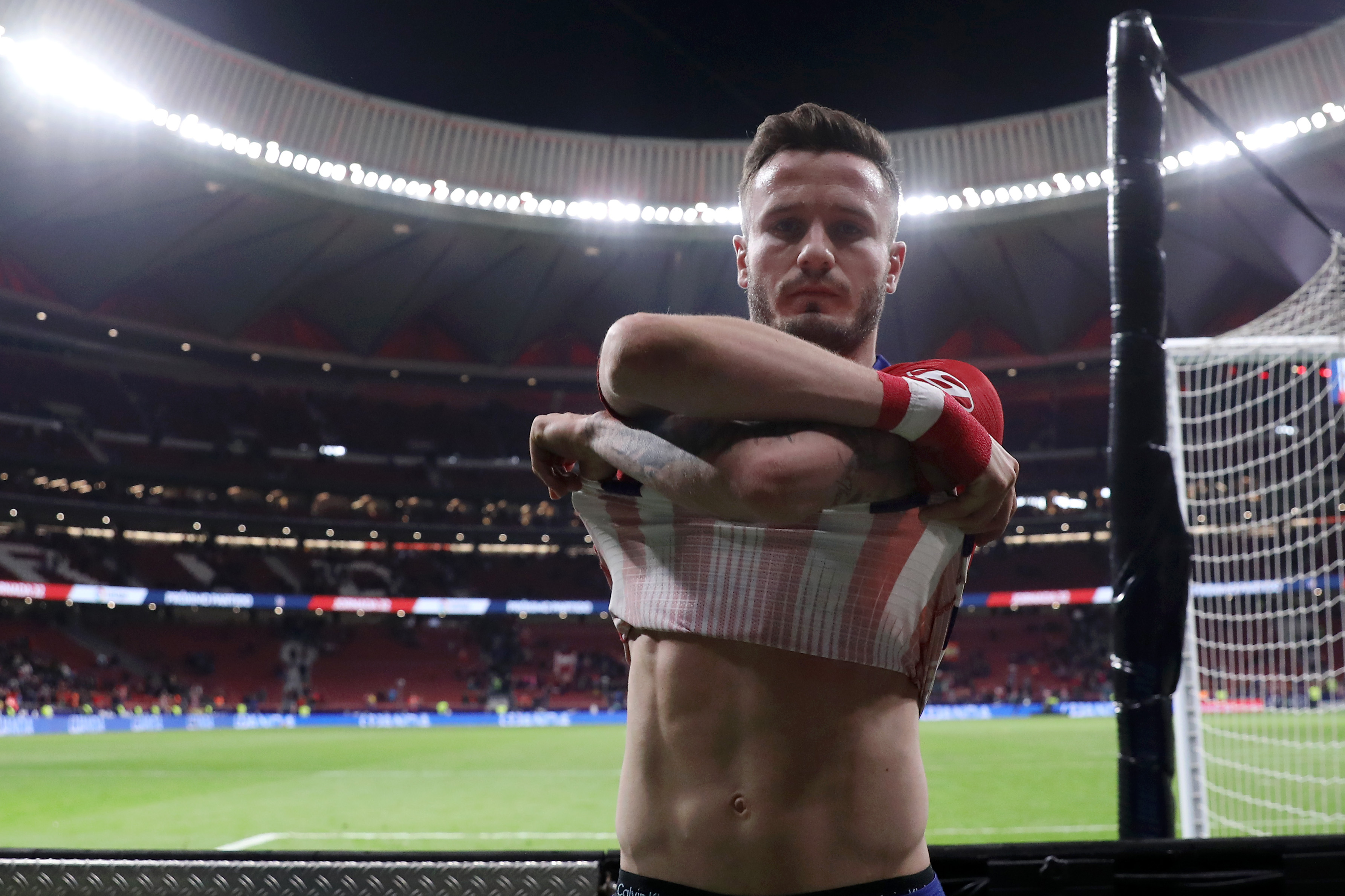 Ready to swap shirts and loyalties? (Photo by Gonzalo Arroyo Moreno/Getty Images)