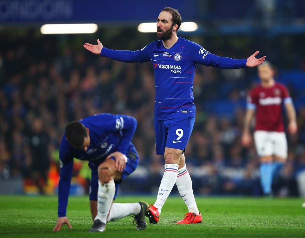 Time to turn the tide, Higuain. (Picture Courtesy - AFP/Getty Images)