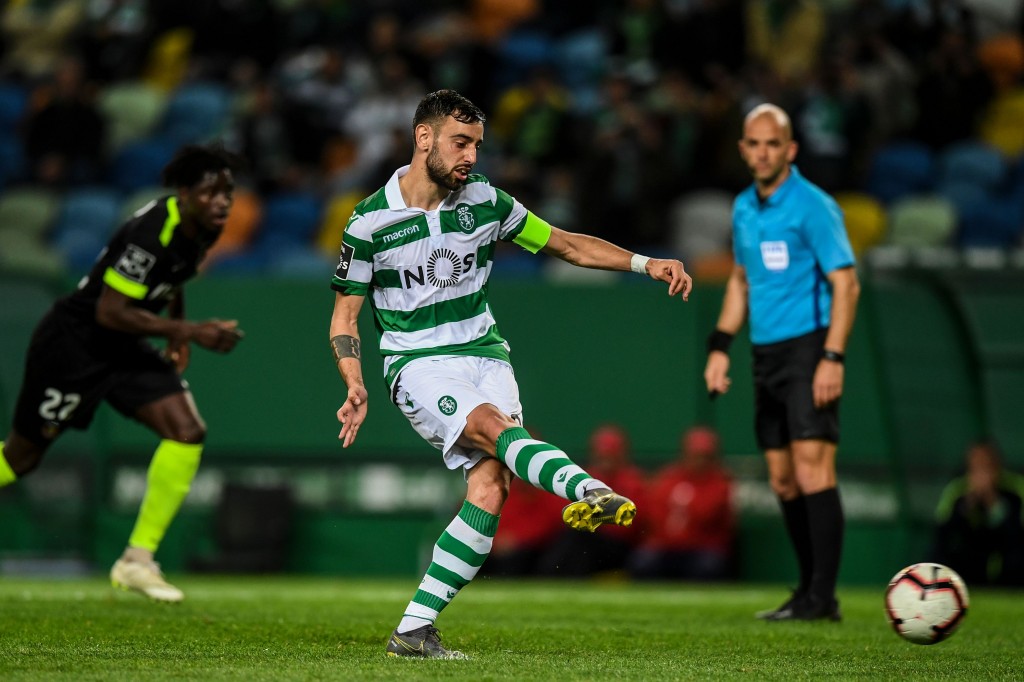 Will Fernandes join Manchester United? (Photo by Patricia de Melo Moreira/AFP/Getty Images)