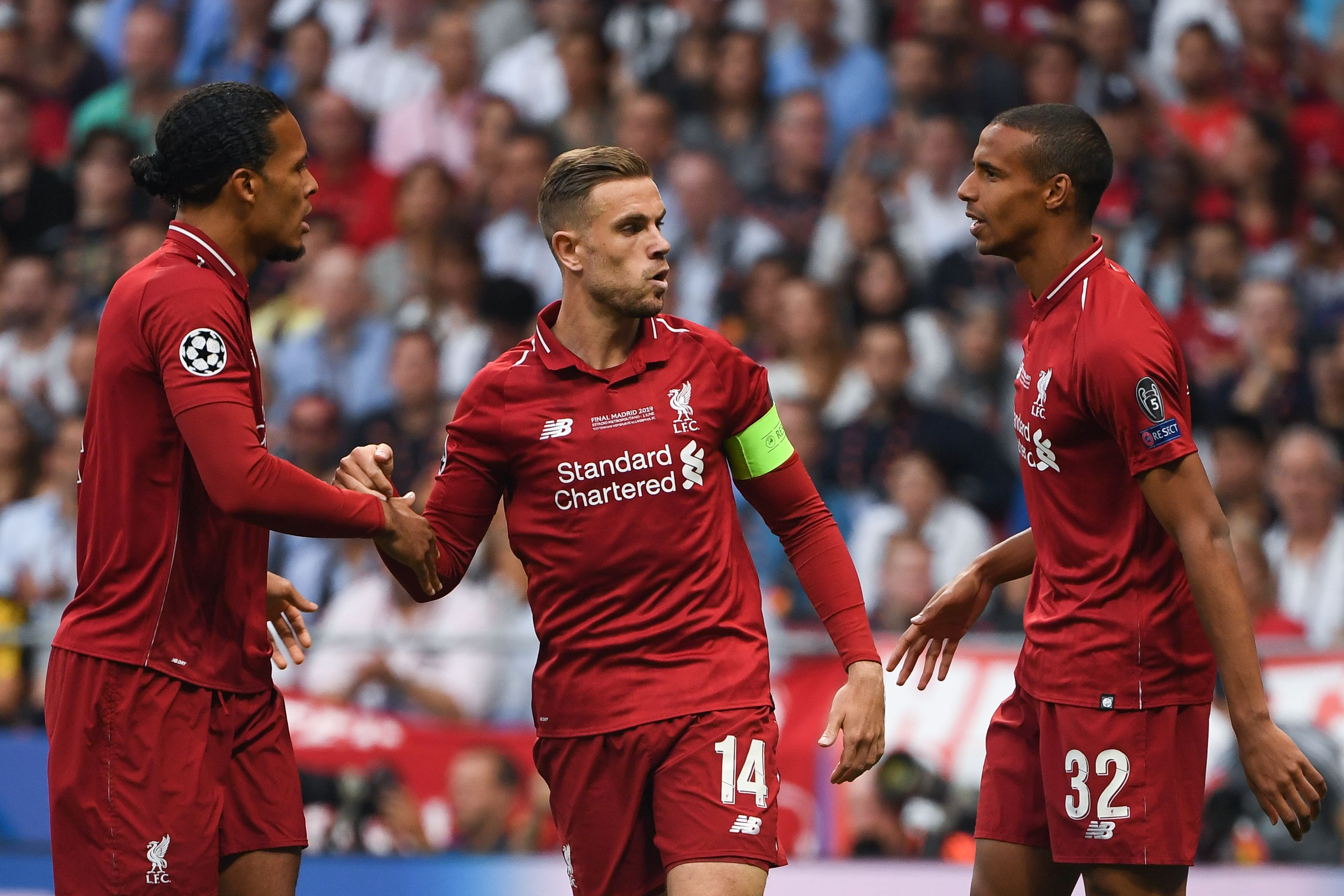 The big men in the middle. (Photo by Paul Ellis/AFP/Getty Images)