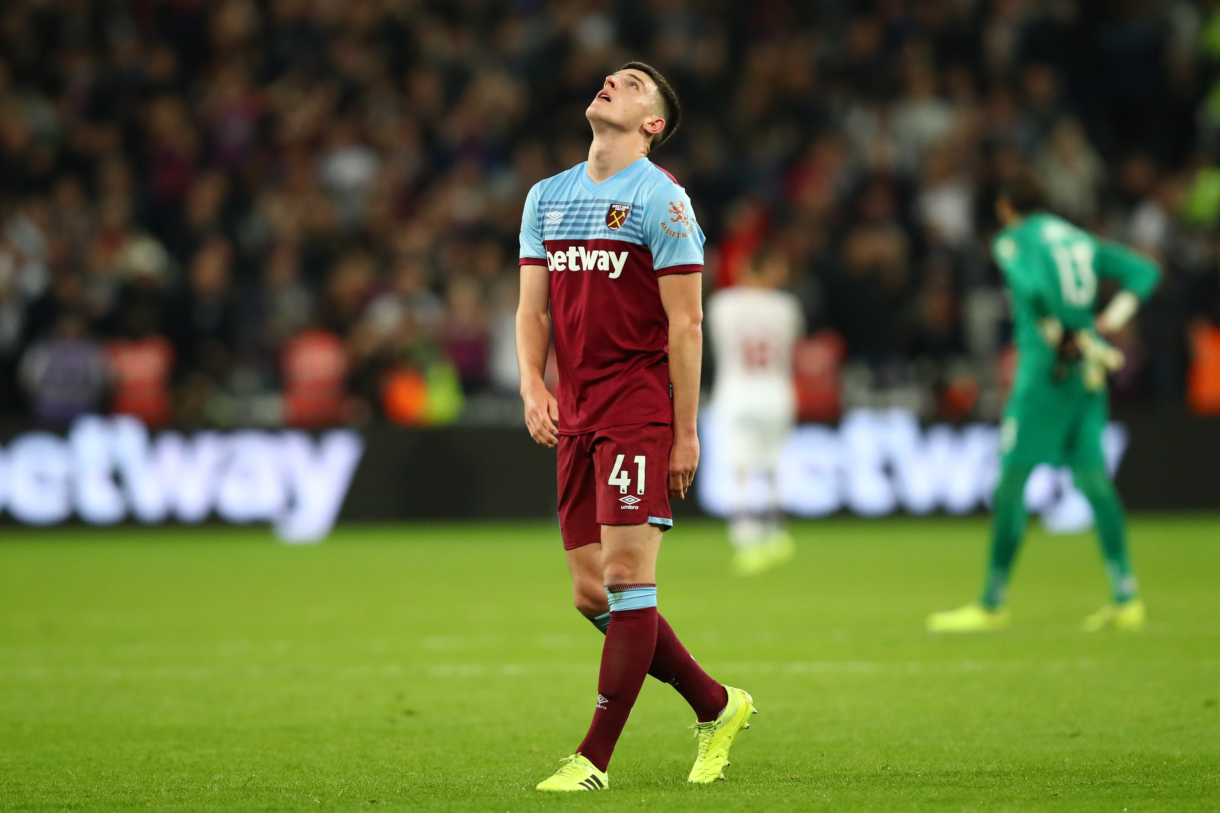 Manchester United or Arsenal calling? (Photo by Julian Finney/Getty Images)