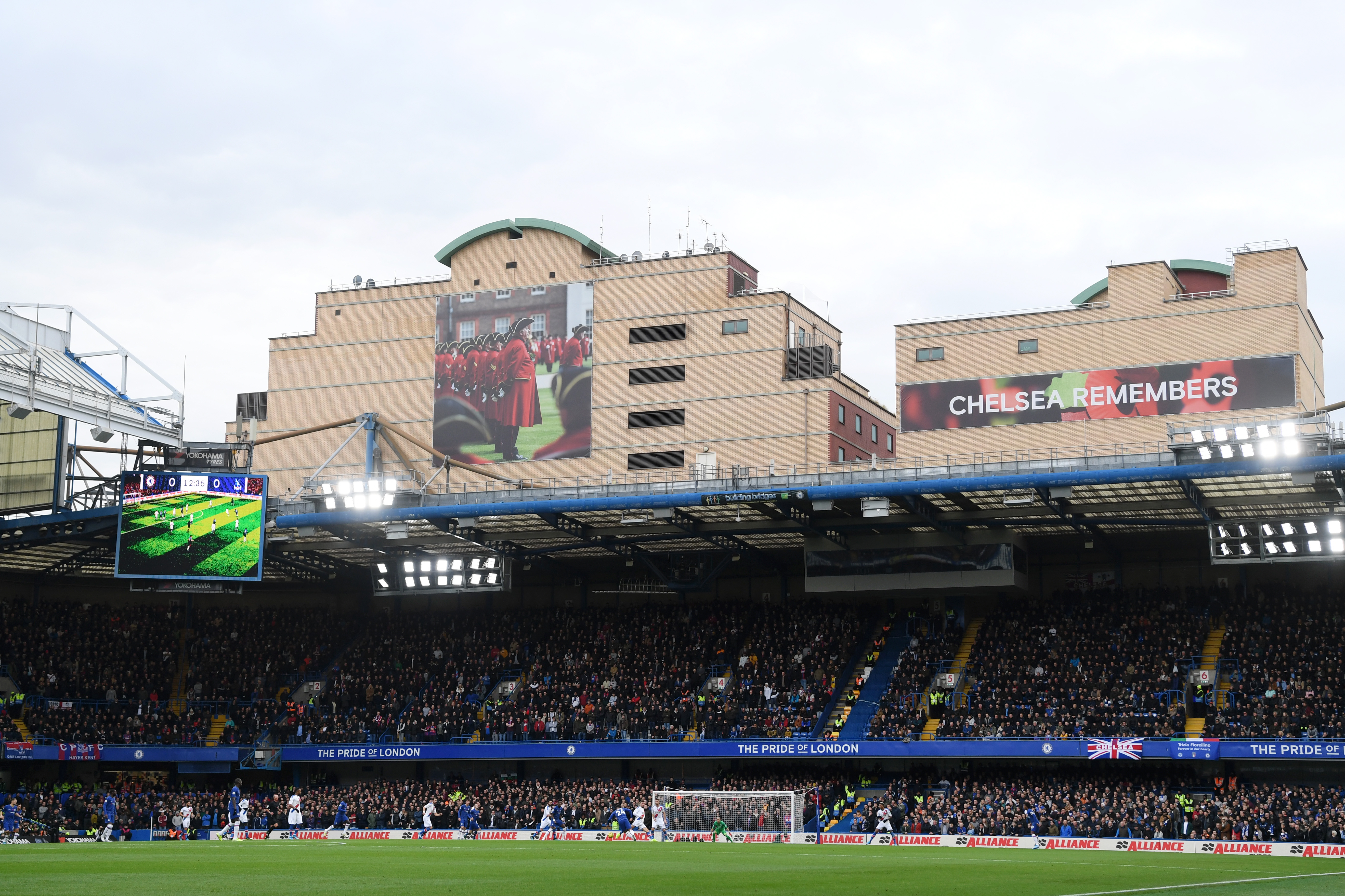 Ipswich Town advance talks to sign Armando Broja.