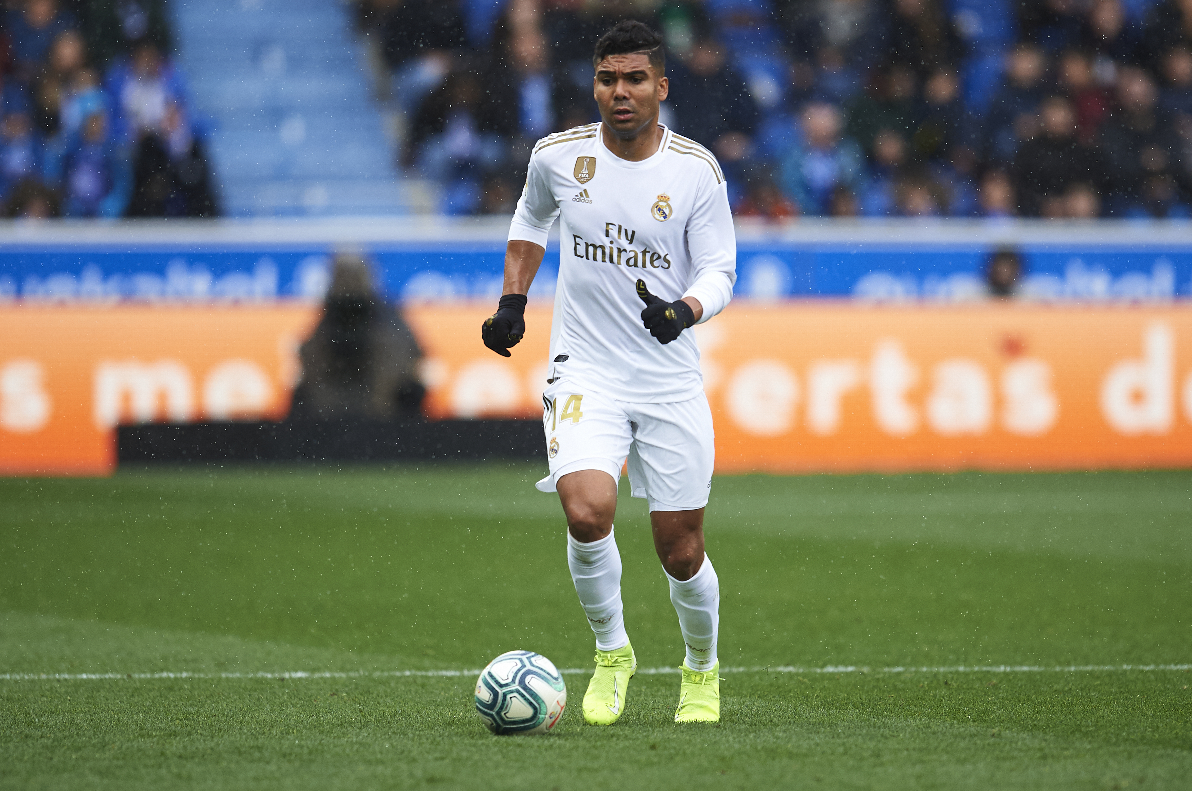 Set to return, Casemiro will hold the key for Real Madrid. (Photo by Juan Manuel Serrano Arce/Getty Images)