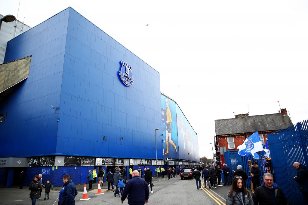 Dwight McNeil set to join Crystal Palace as deal agreed.