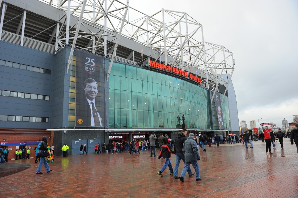 Manchester United eyeing Evanilson swoop.