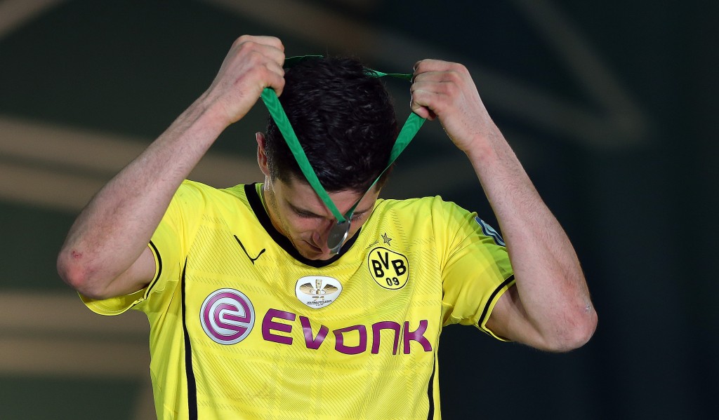 BERLIN, GERMANY - MAY 17: Robert Lewandowski of Dortmund reacts after the DFB Cup final match 2014 between Borussia Dortmund and Bayern Muenchen at Olympiastadion on May 17, 2014 in Berlin, Germany. (Photo by Ronny Hartmann/Bongarts/Getty Images)
