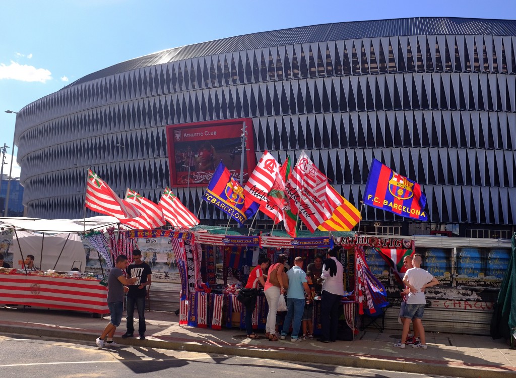 Chelsea eyeing Ronald Araujo as Levi Colwill cover.