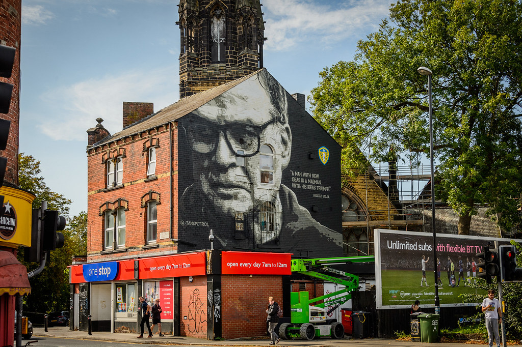 Leeds United manager Marcelo Bielsa street art. (Photo by Silverbackgriff/ Flickr)