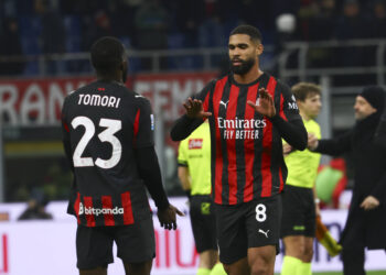 AC Milan v US Lecce - Serie A Fikayo Tomori and Ruben Loftus-Cheek celebrate the victory during the Serie A match between AC Milan and US Lecce at Giuseppe Meazza stadium in Milano, Italy, on January 18, 2026 Milano Milano Italy PUBLICATIONxNOTxINxFRA Copyright: xMairoxCinquettix originalFilename:cinquetti-acmilanv260118_npJSN.jpg